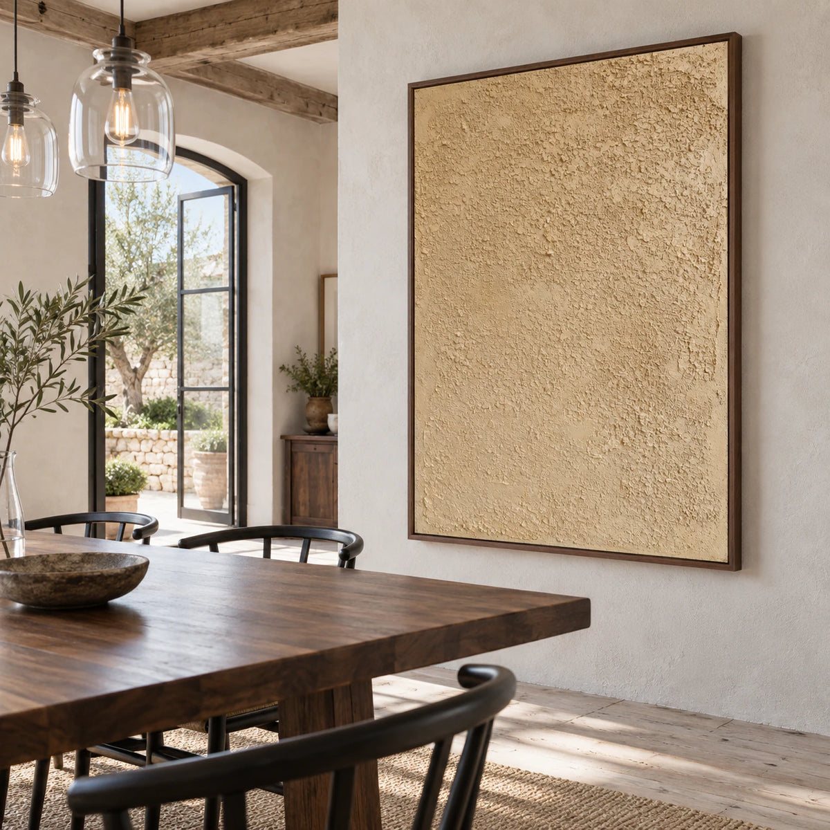 Dune-Relief above a refined dining setting in natural daylight.