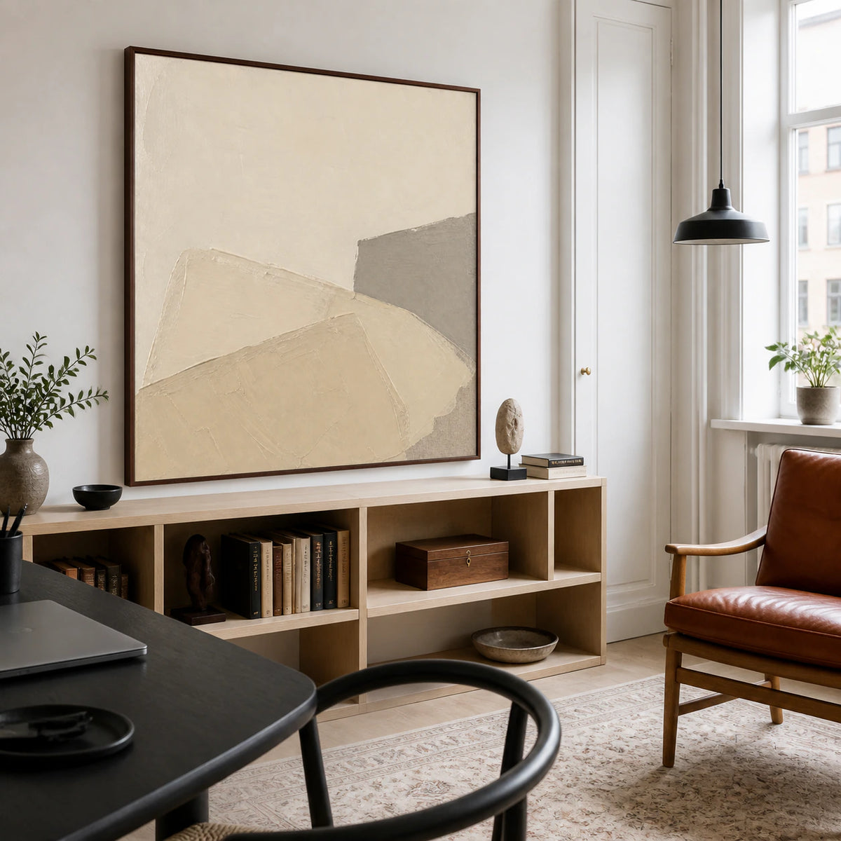 Plaster-Contour in an airy reading and home office with natural daylight.