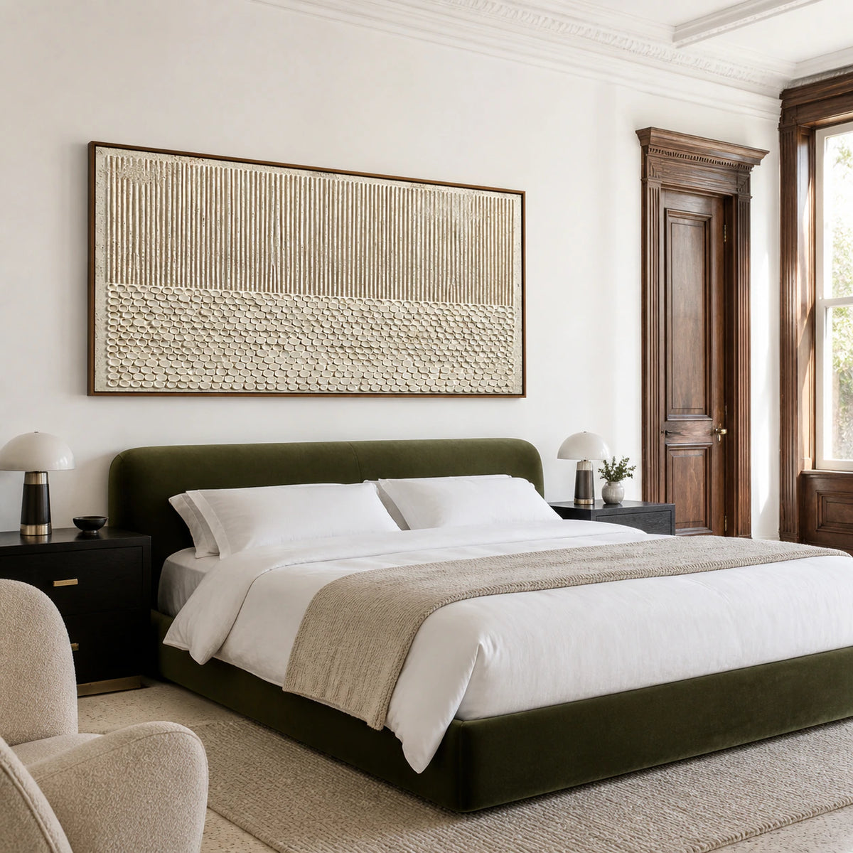 Reed-Relief above a low bed in a quiet, bright bedroom.