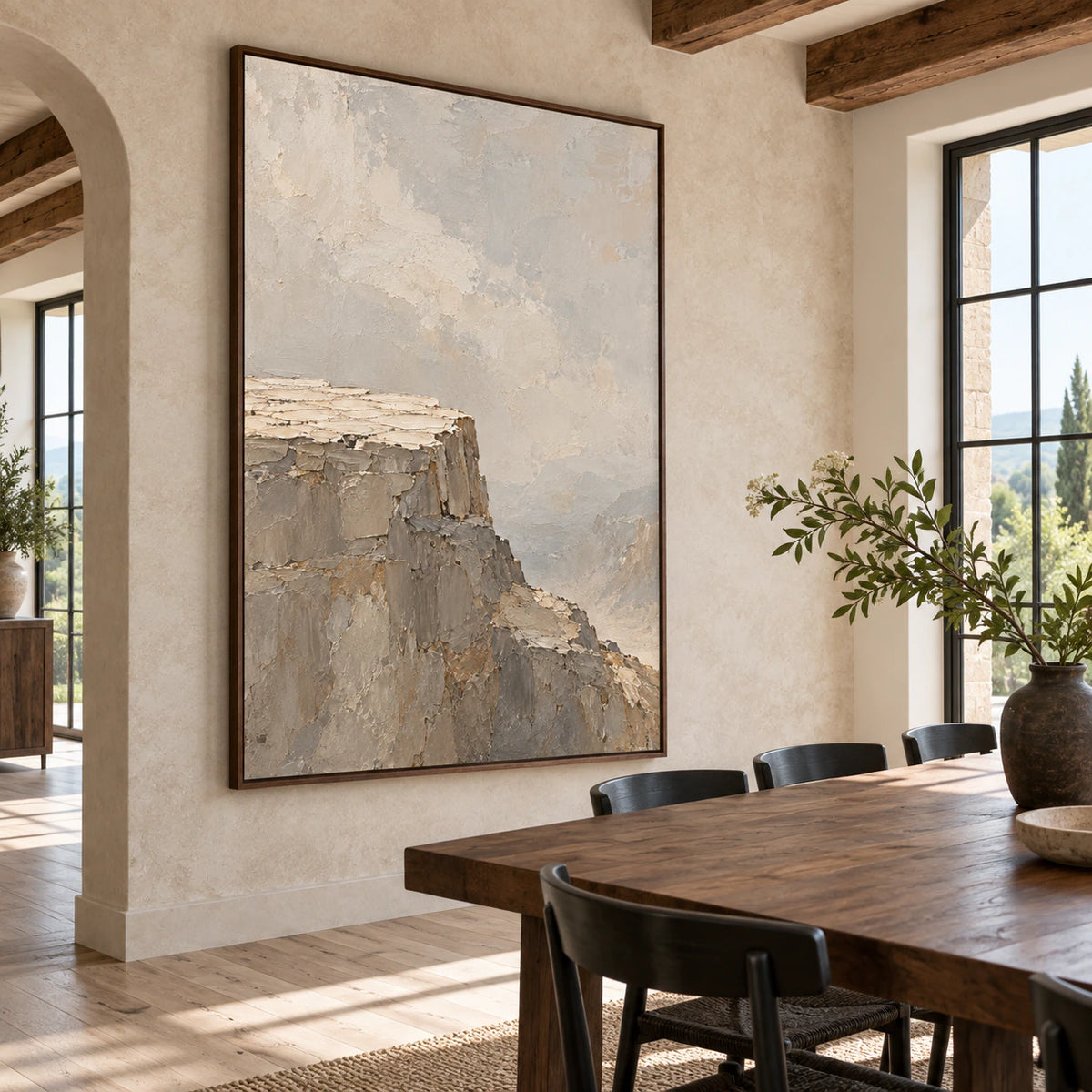 Stone-Plateau displayed above a refined dining setting in natural daylight.